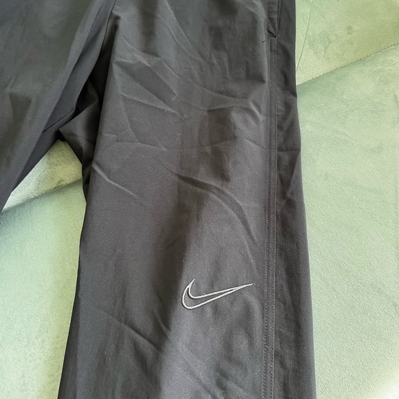 Nike Basketball Pants - Picture 2 of 4